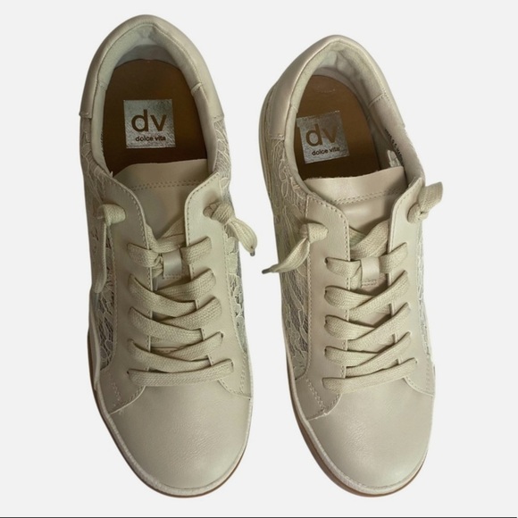 NWOB Dolce Vita Harryson Lace Panel Sneakers Victoriancore Cottagecore Coquette - Picture 4 of 9